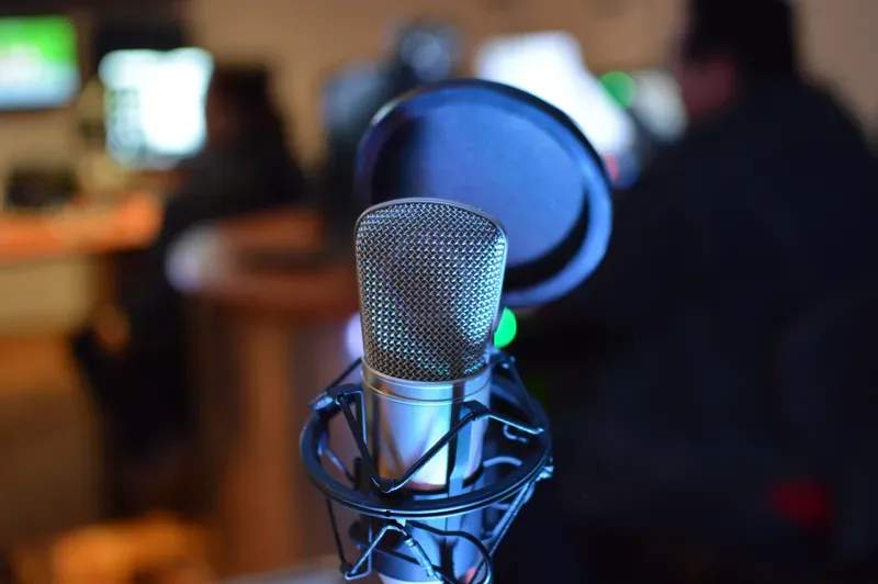 Virtual event hosting